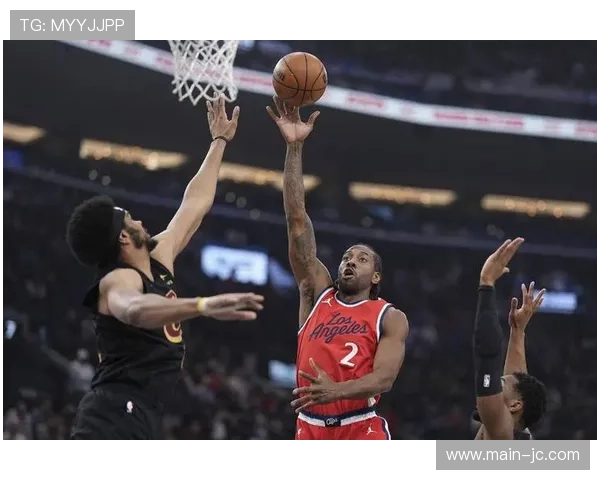 快船近期8战7胜重返西部第11，伦纳德场均39分率队北伐